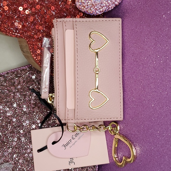 Juicy Couture Handbags - Juicy Couture 💝NWT💝 Light Pink Heart to Heart Small Wallet! 💝💝💝